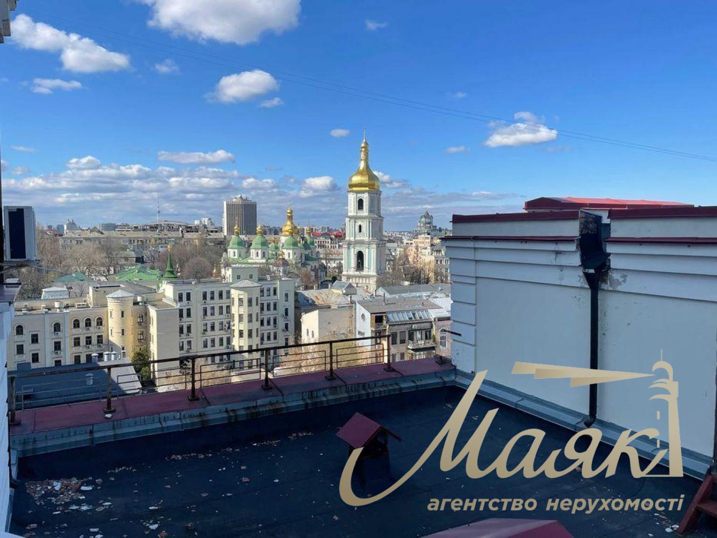 Аренда 3-комнатной квартиры в элитном доме на ул. Ирининская