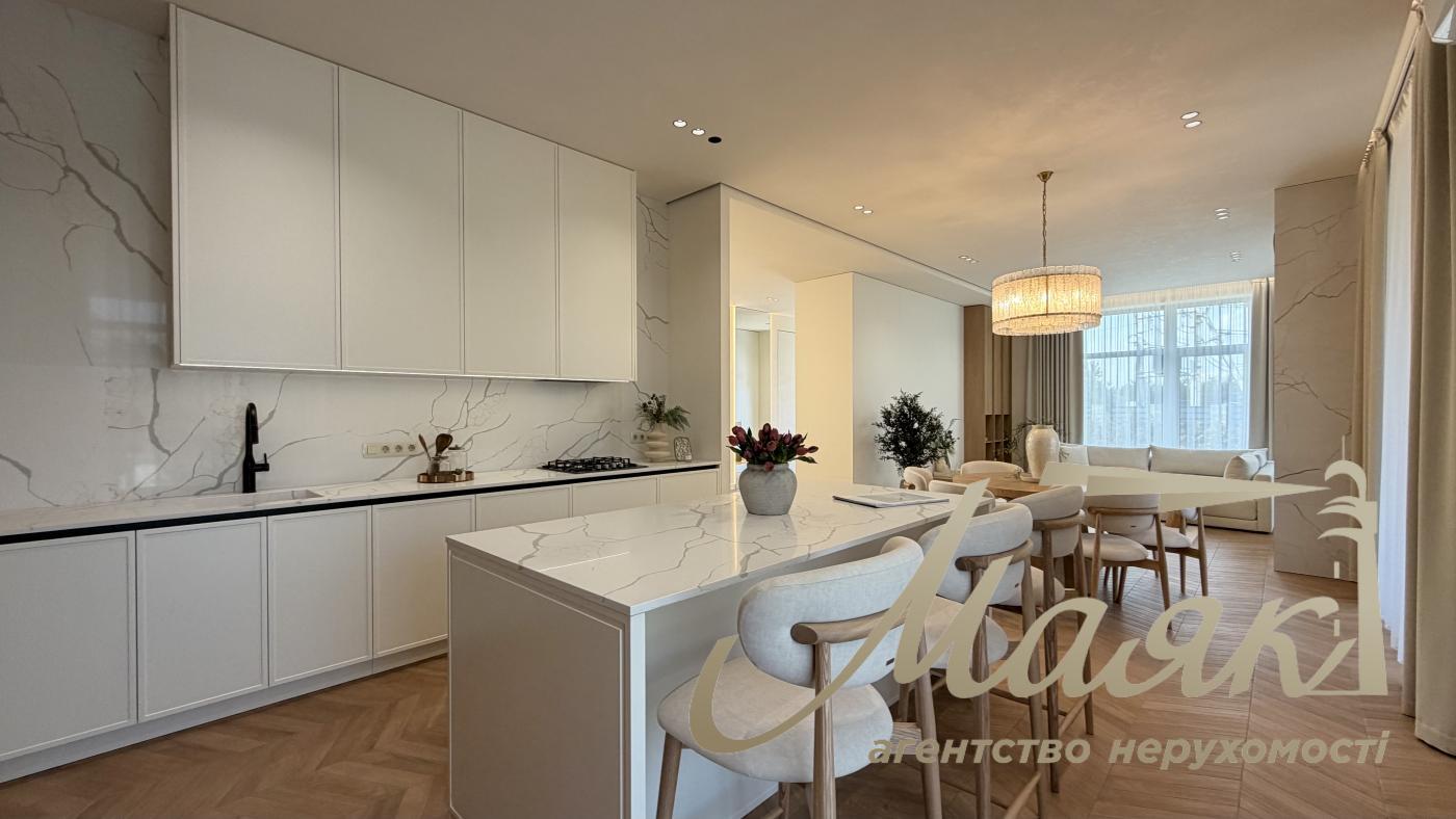 Продаж 2-х поверхового будинку 246м2, Ходосівка