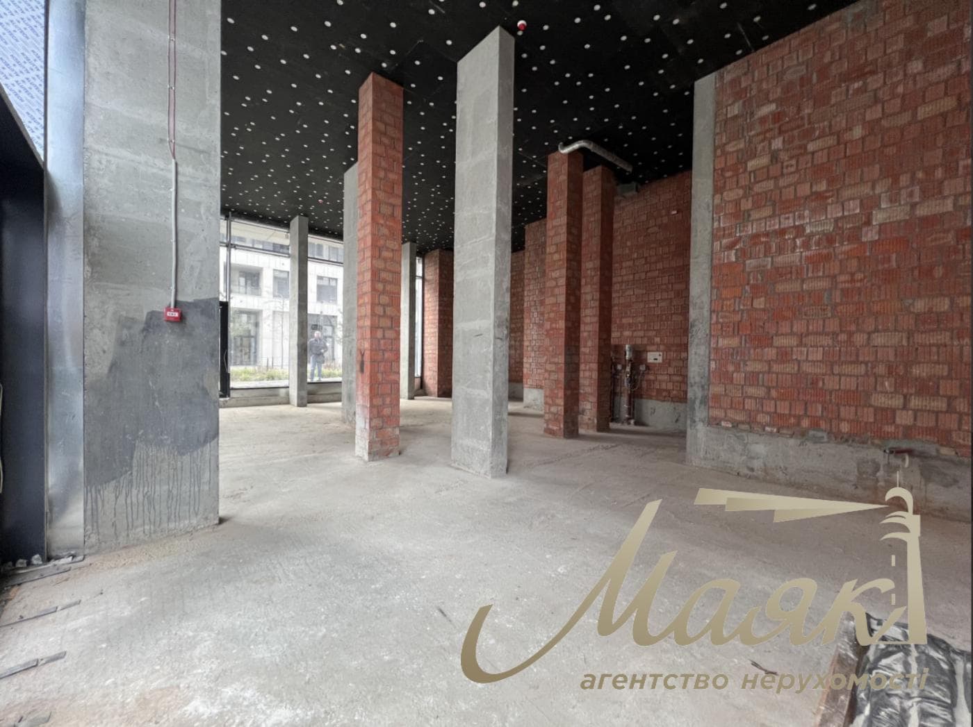 Продаж фасадного приміщення площею 96,5 м², ЖК Unit Home