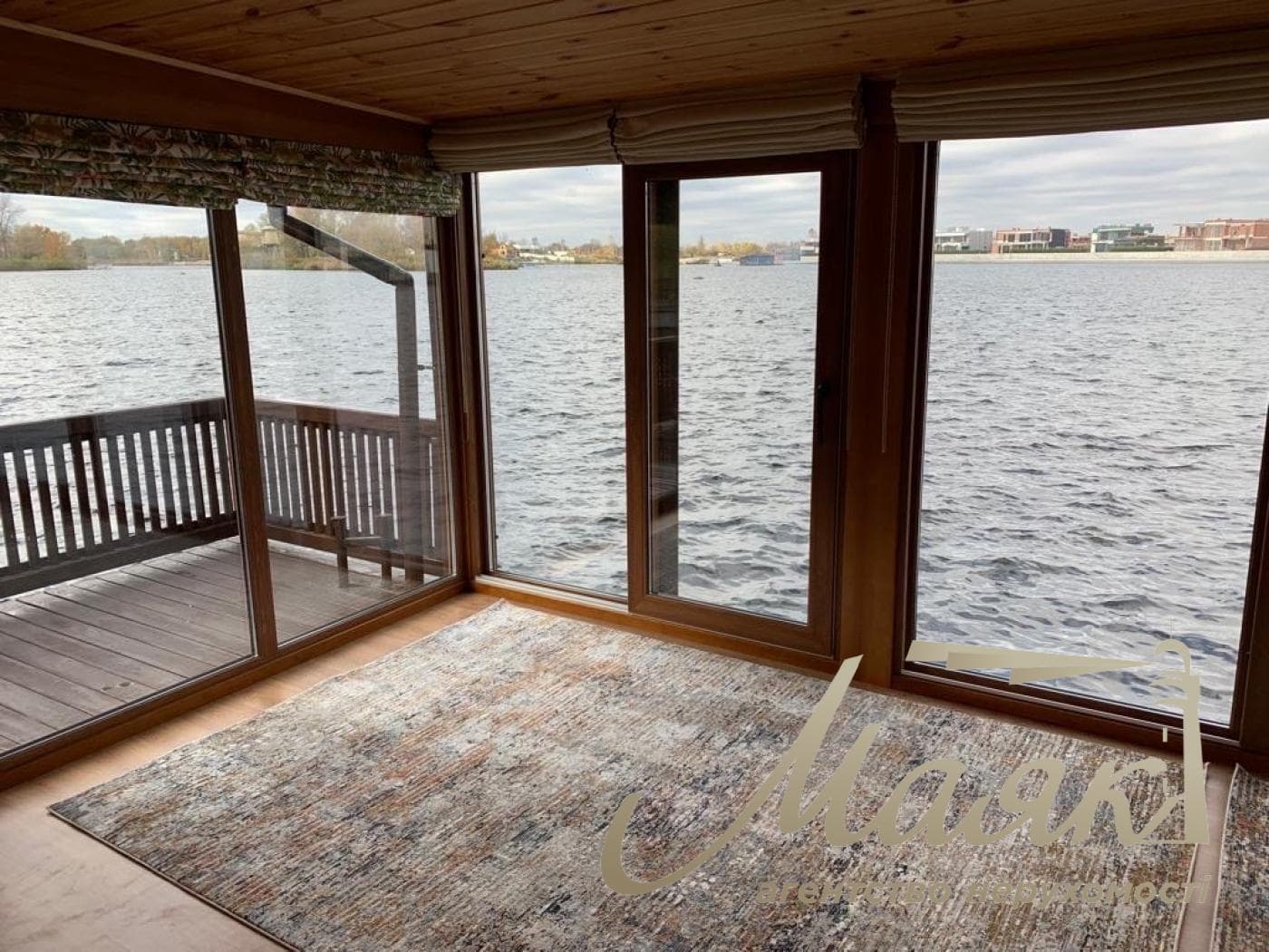 Продаж будинку на воді площею 200 м², 7 соток, Рів'єра-Золоче, Бориспільський район