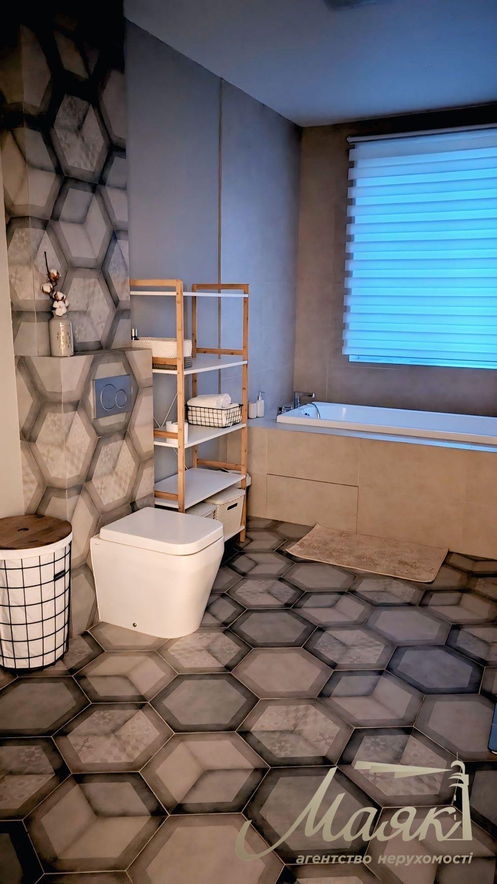 Продаж дуплексу 135м2 з ремонтом і меблями в центрі Петропавлівської Борщагівки