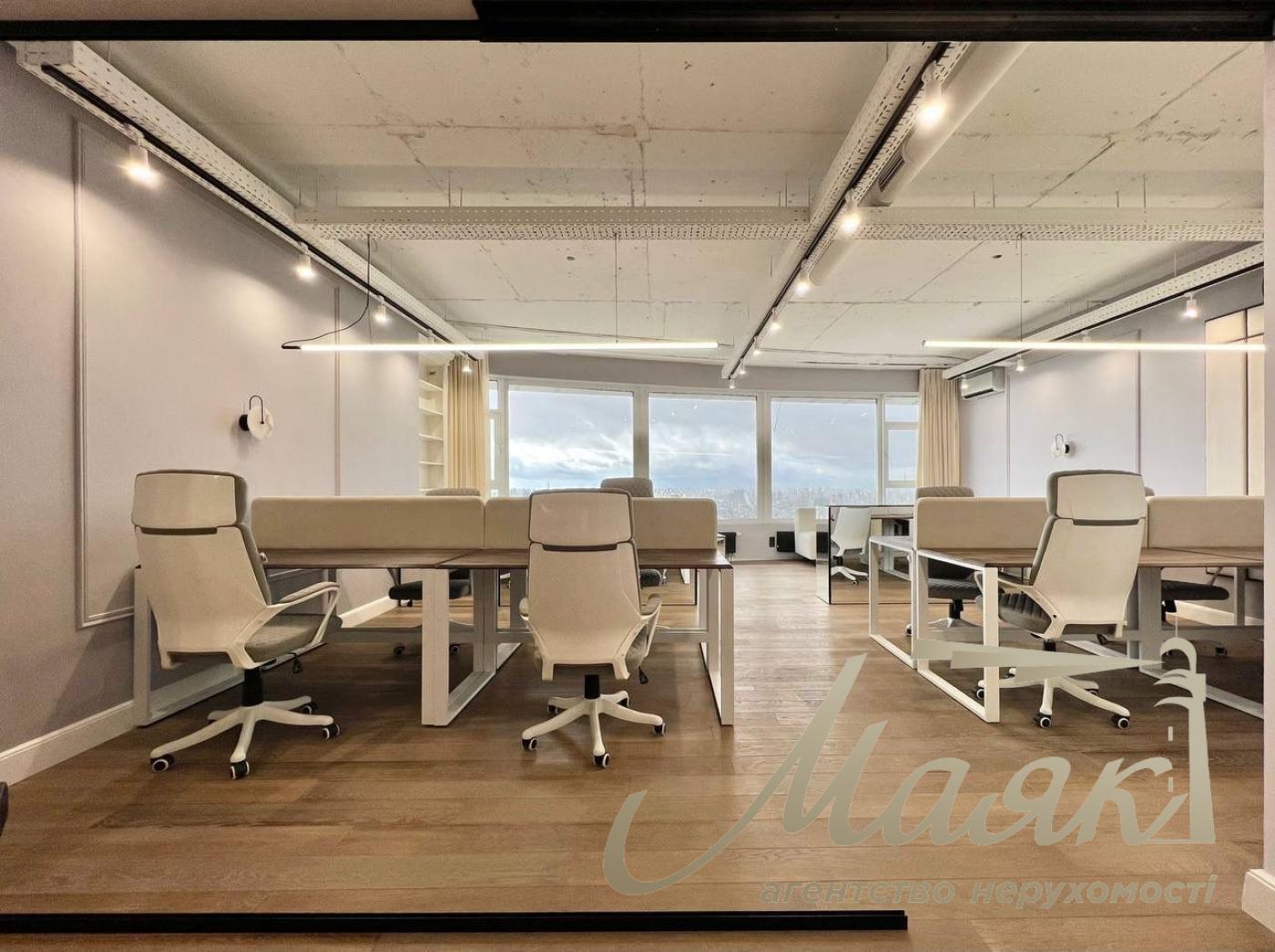 Sale of office with tenant Business Center Carnegie, Klovsky descent street