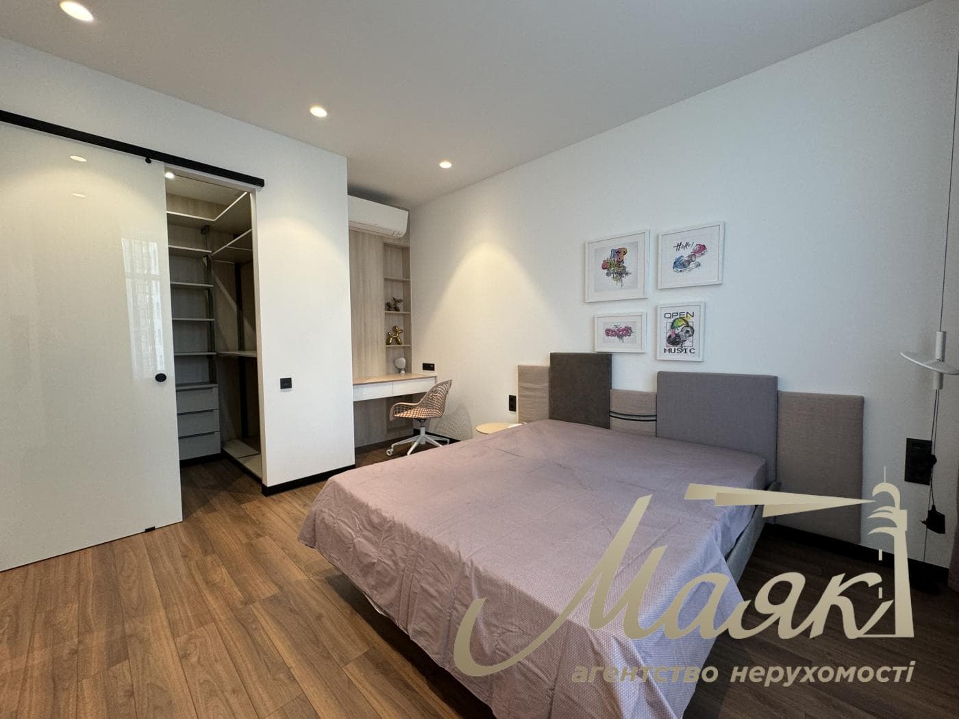 Продажа 3к квартиры 150м2 в ЖК Новопечерские липки, Драгомирова 17, Печерск, Киев