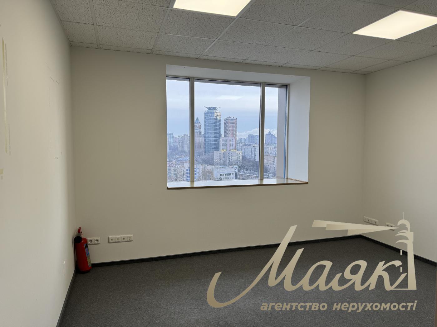 Аренда офисного помещения в БЦ 155м2, Центр