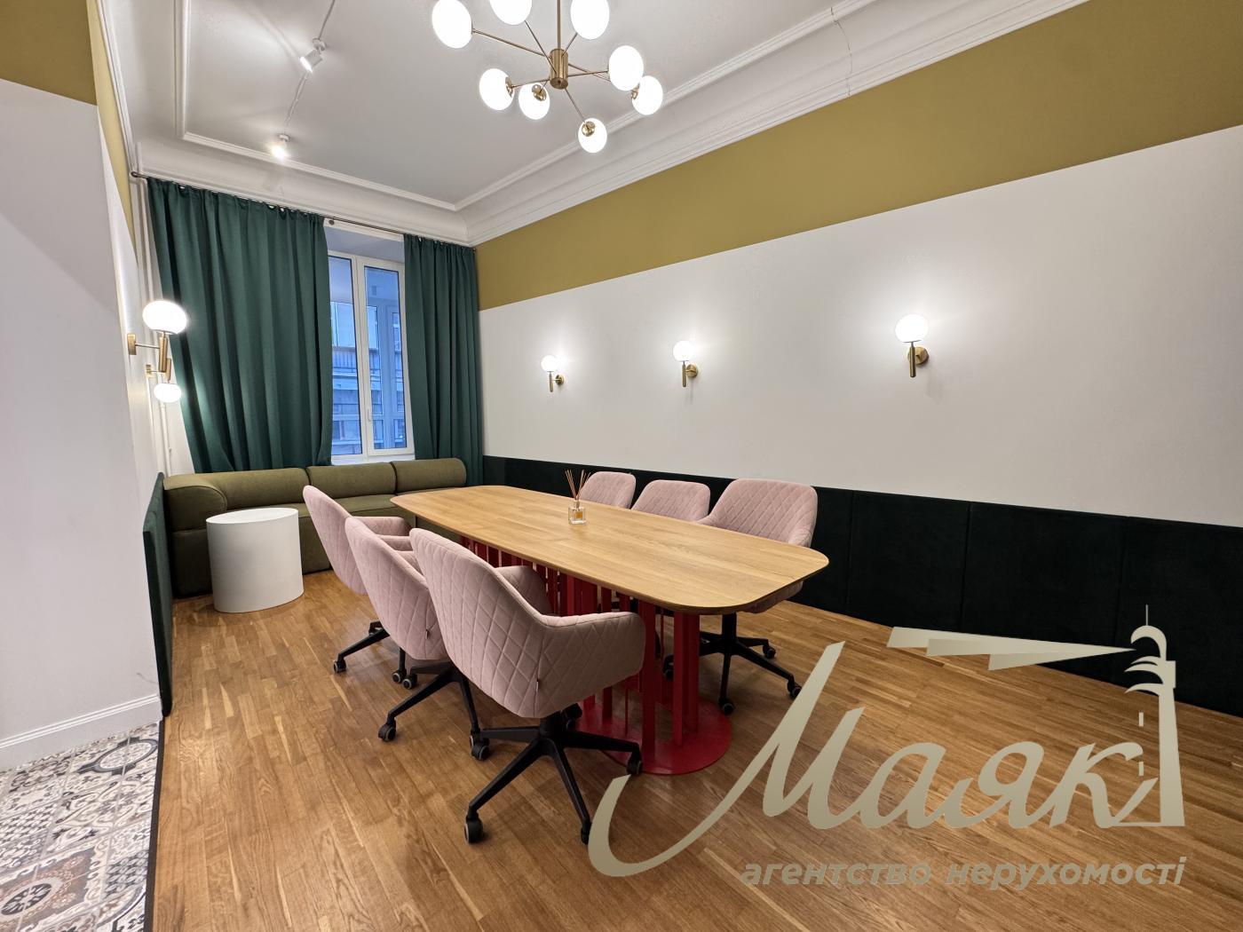 Аренда меблированного офиса 110 кв.м. на ул Владимирская 92