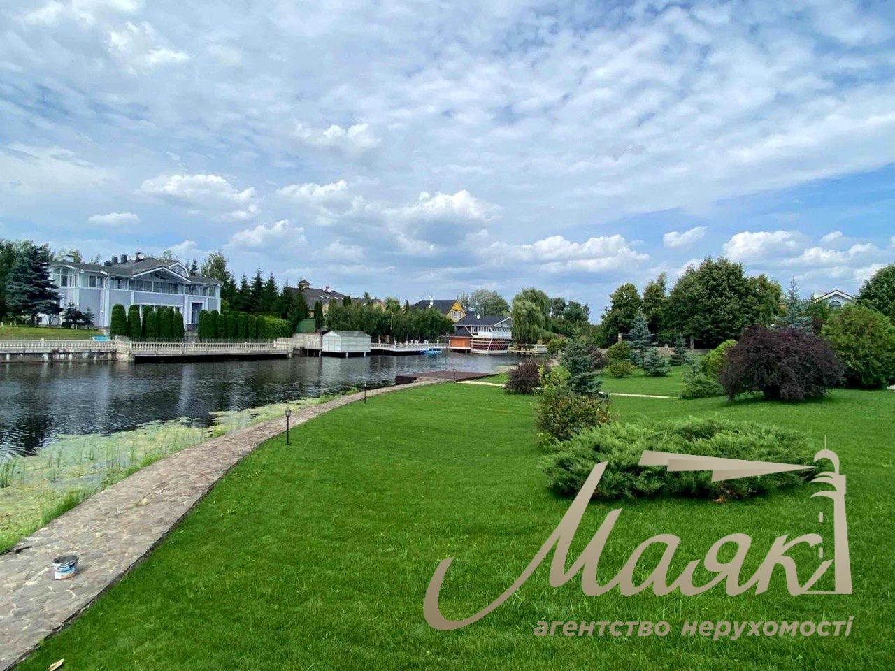 Оренда будинку з ремонтом 712 м², ділянка 50 соток, 2 поверхи в СМТ Козин/Конча Заспа в закритому КМ.