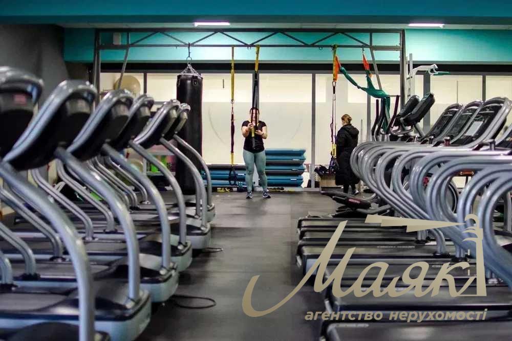 Оренда офісу 1203 м2 в БЦ на Героїв Космосу, Святошино