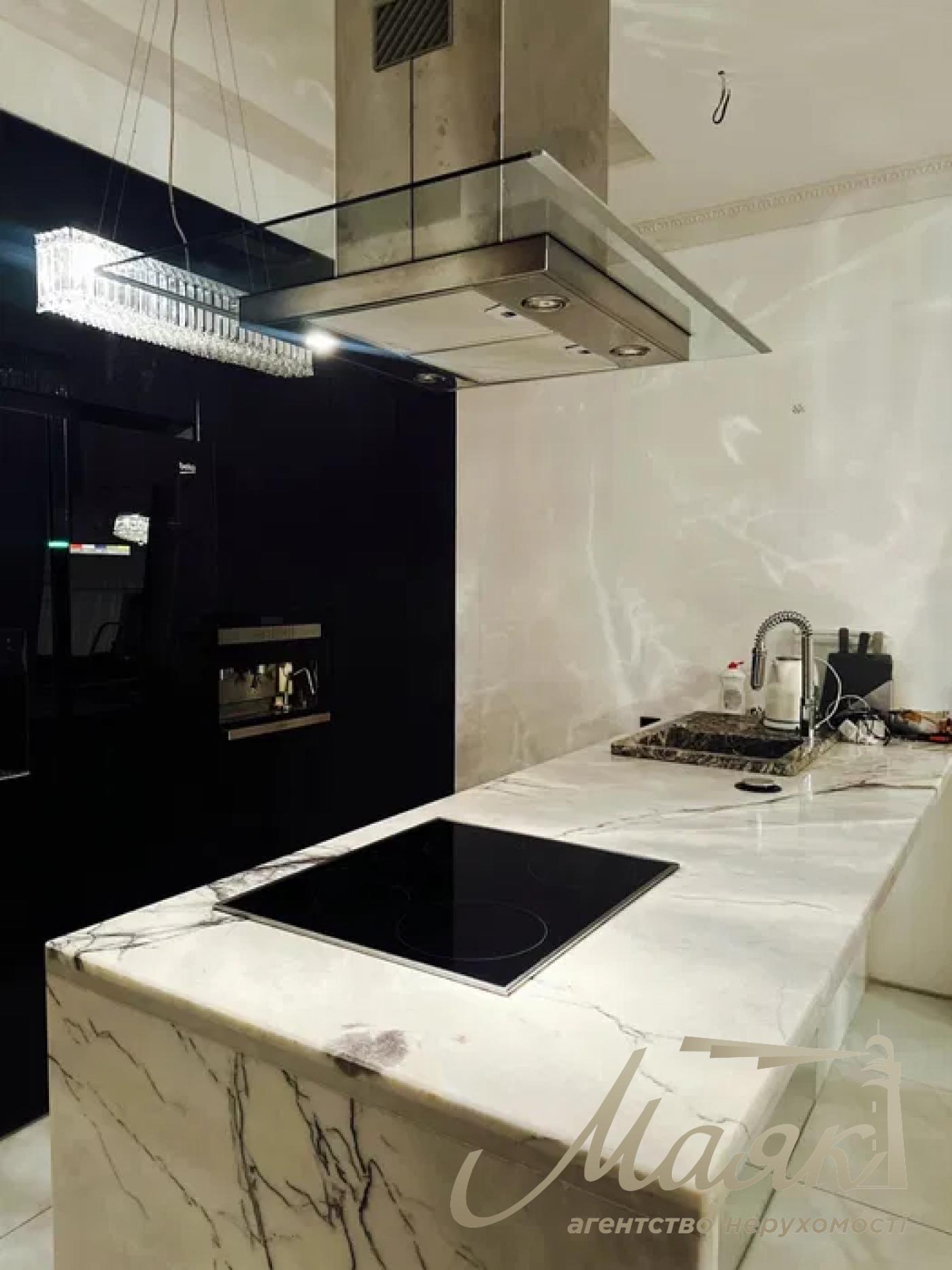 Продаж 2-кімнатної квартири вул. Павлівська, Солдатська Слобідка