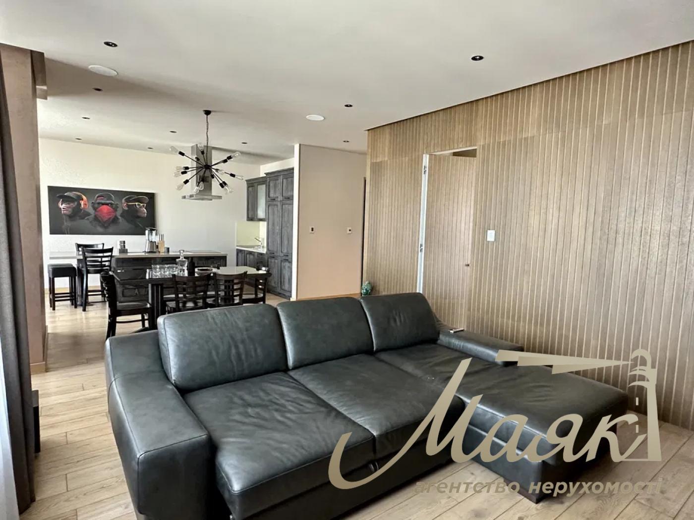 Продаж дворівневої 4к квартири вул. Коновальця, Печерськ