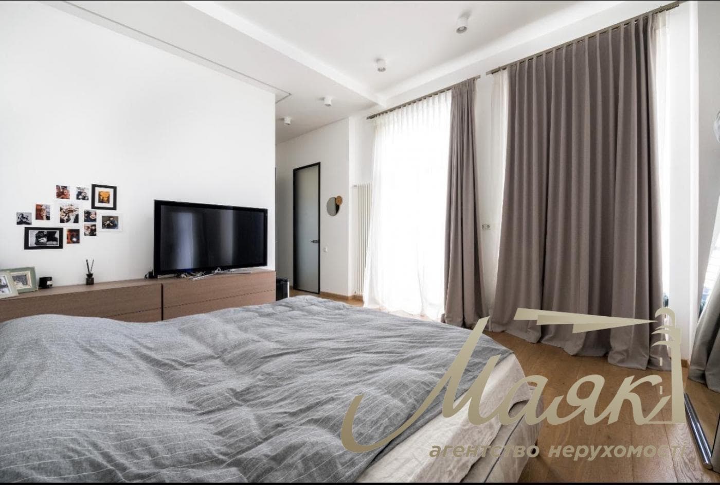 Оренда 5-кімнатної квартири площею 200 м², вулиця Антоновича, 17