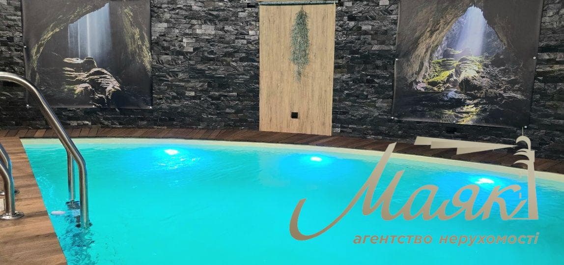 Оренда преміального будинку площею 250 м² із SPA-комплексом та цілорічним басейном у Лесниках