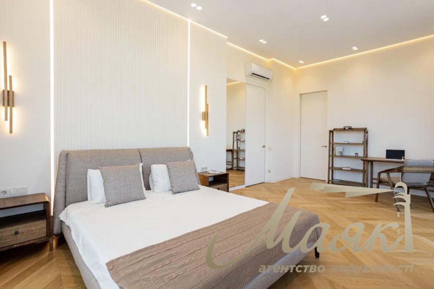 Оренда унікальної 2-кімнатної квартири (75 м²) у ЖК «52 Перлина/Печерськ Плаза» з терасою площею 17 м²