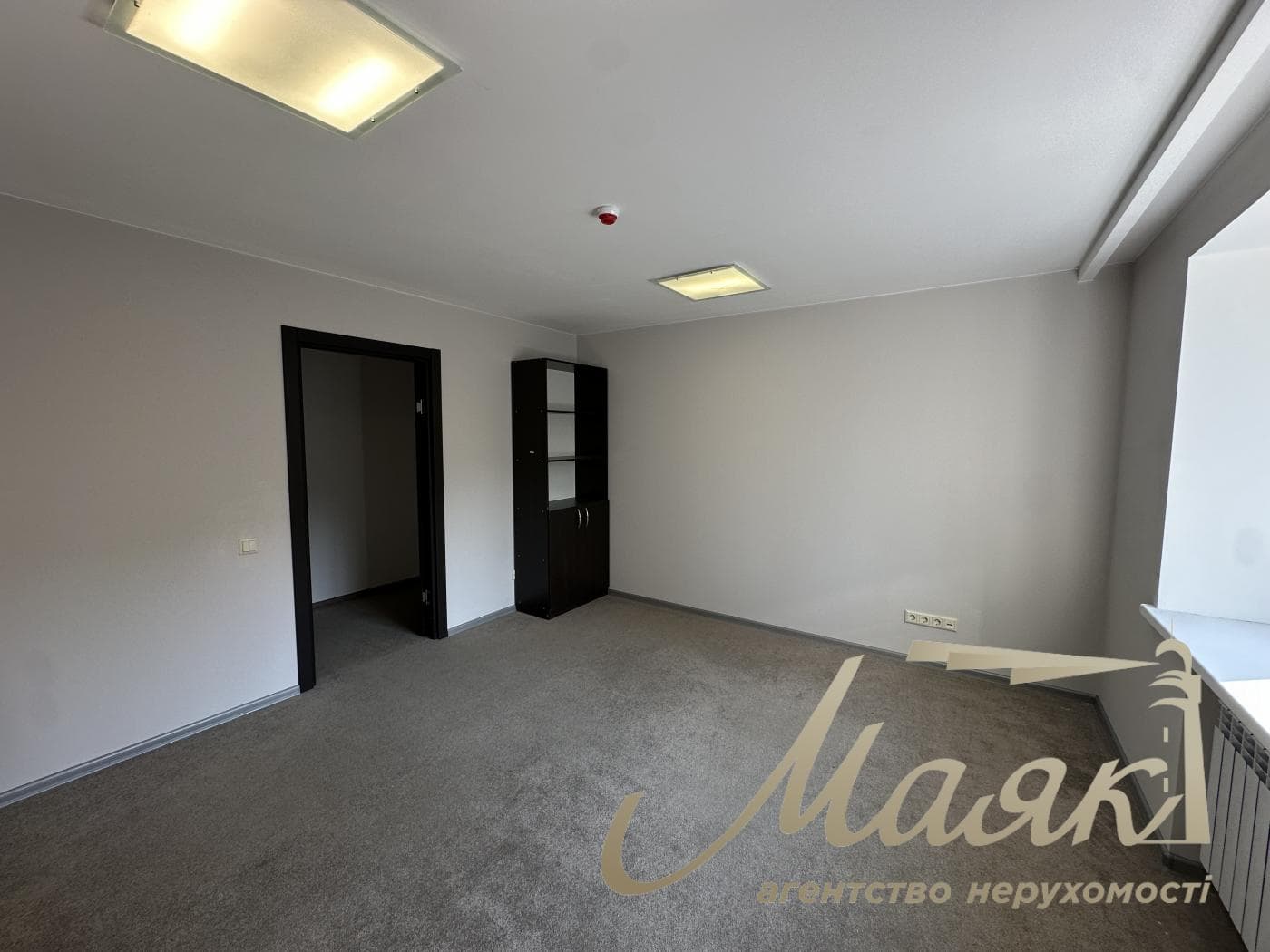 Оренда офісного приміщення з ремонтом (220 м²) на вул. Голосіївська, 7, корпус 1