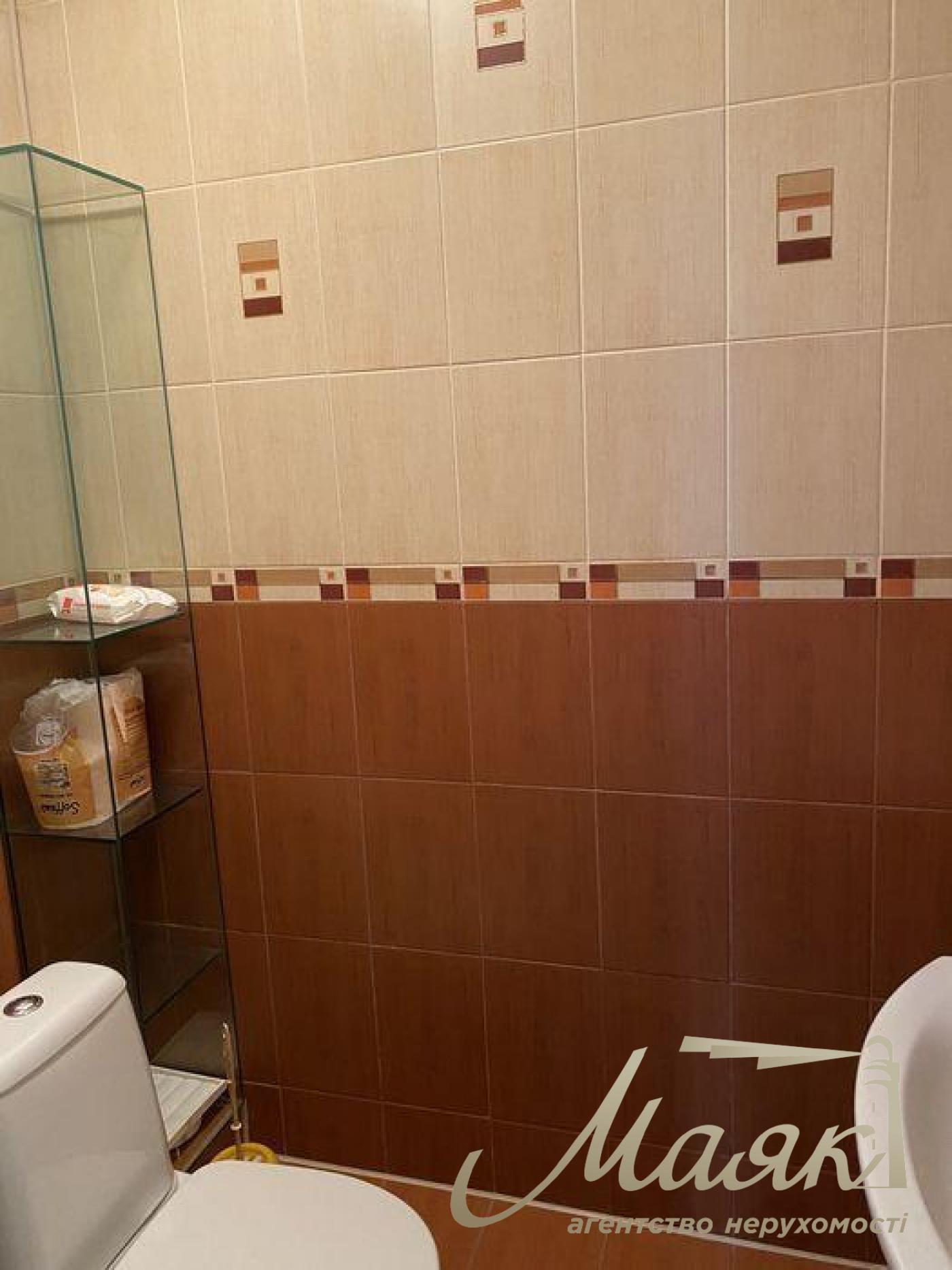 Аренда 4-комнатной квартиры в Центре, стм. Университет, Киев