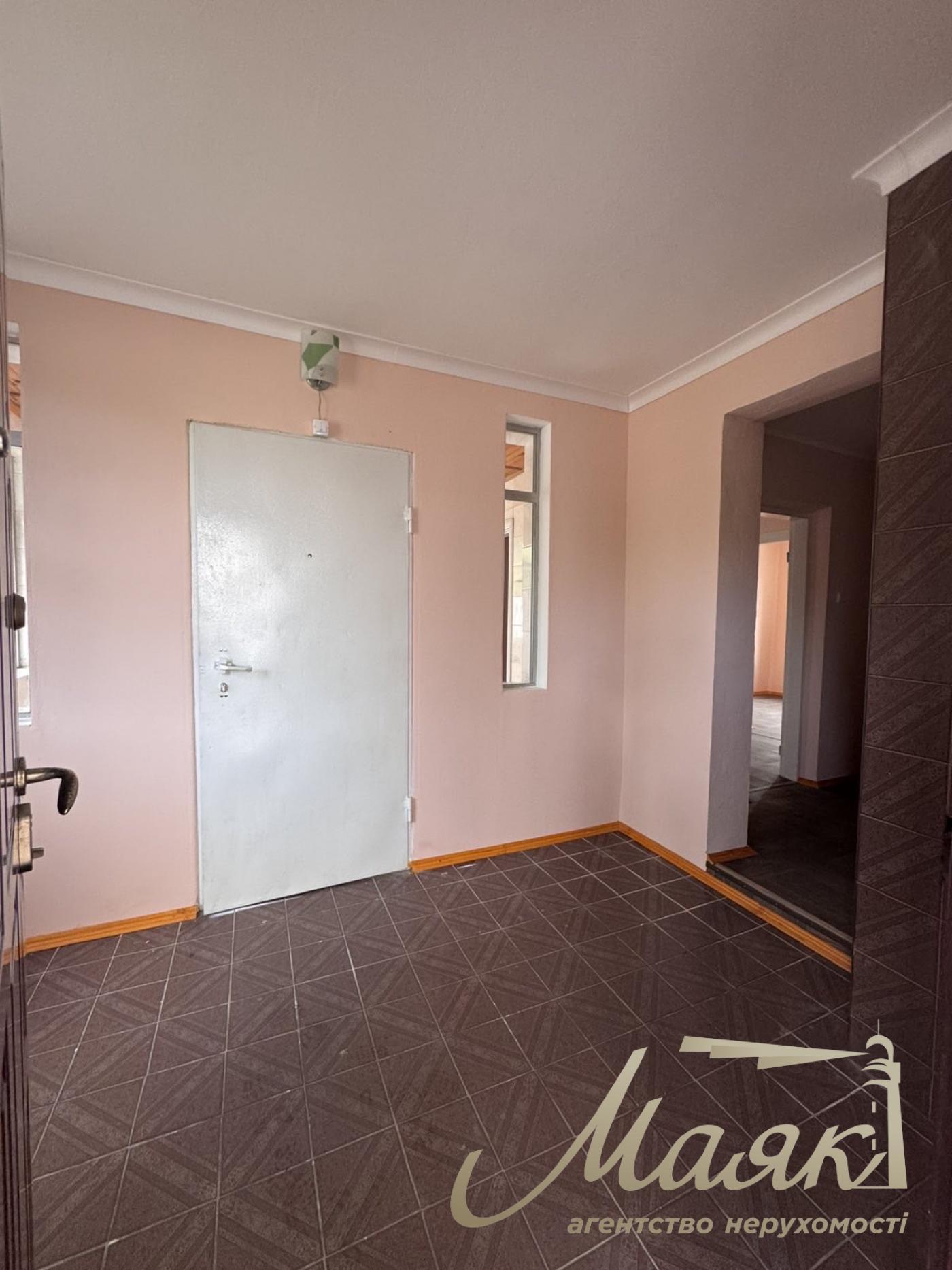 Продаж 2х-поверхового будинку з виходом до води 120м2 9 сотко землі Голосіївський район, Чапаєвка/Віта Литовська з виходом до води