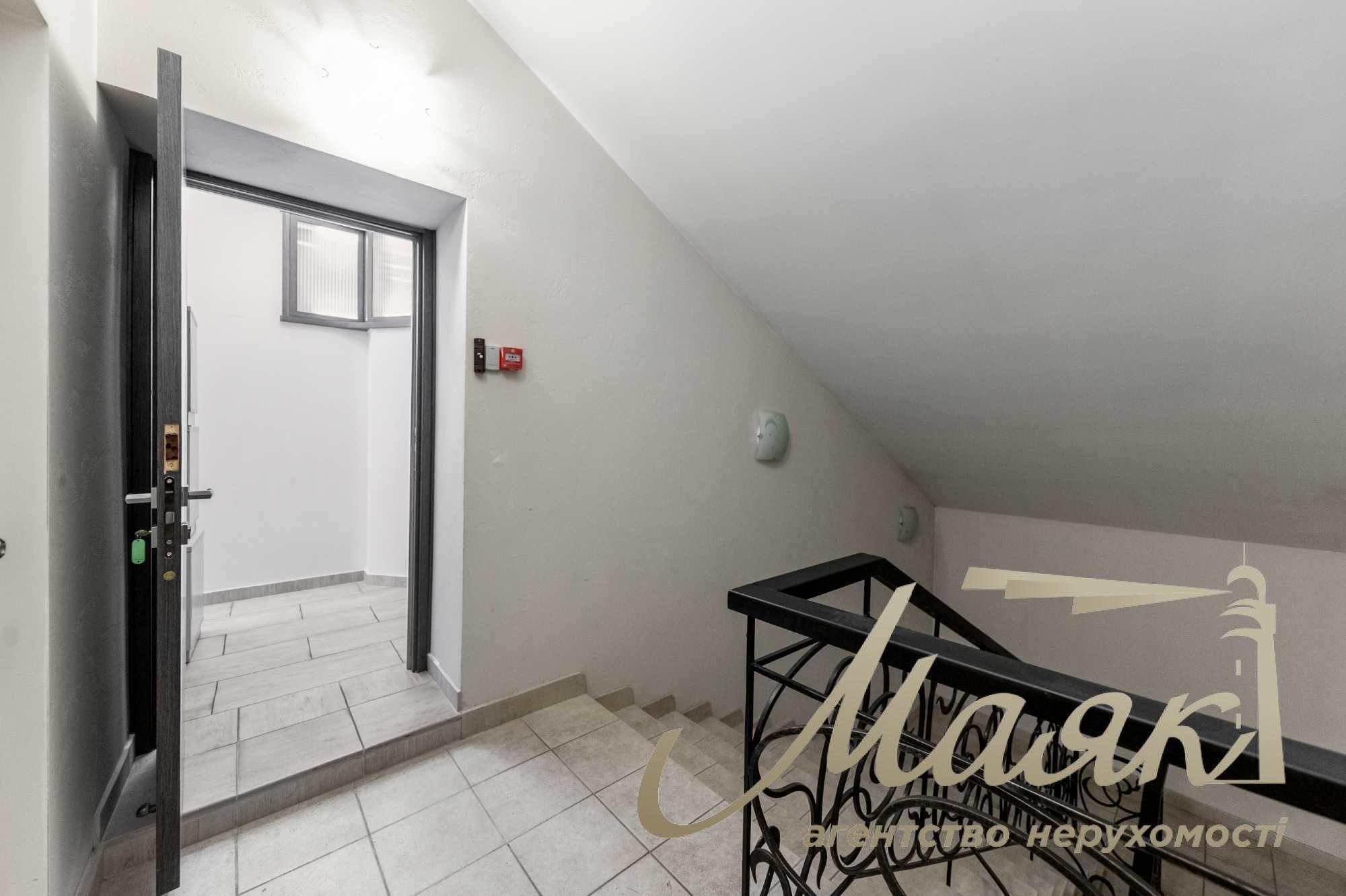 Оренда офісу в центрі (Софіївська площа), вул. Володимирська