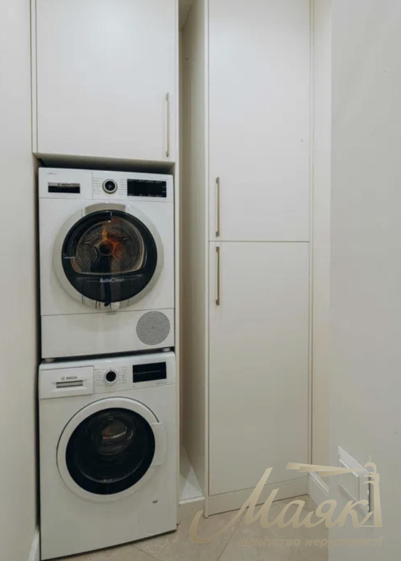 Продаж 3-кімнатної квартири 118м2 в ЖК "Новопечерські Липки", Драгомирова/Верхогляда 15Б, Печерський район