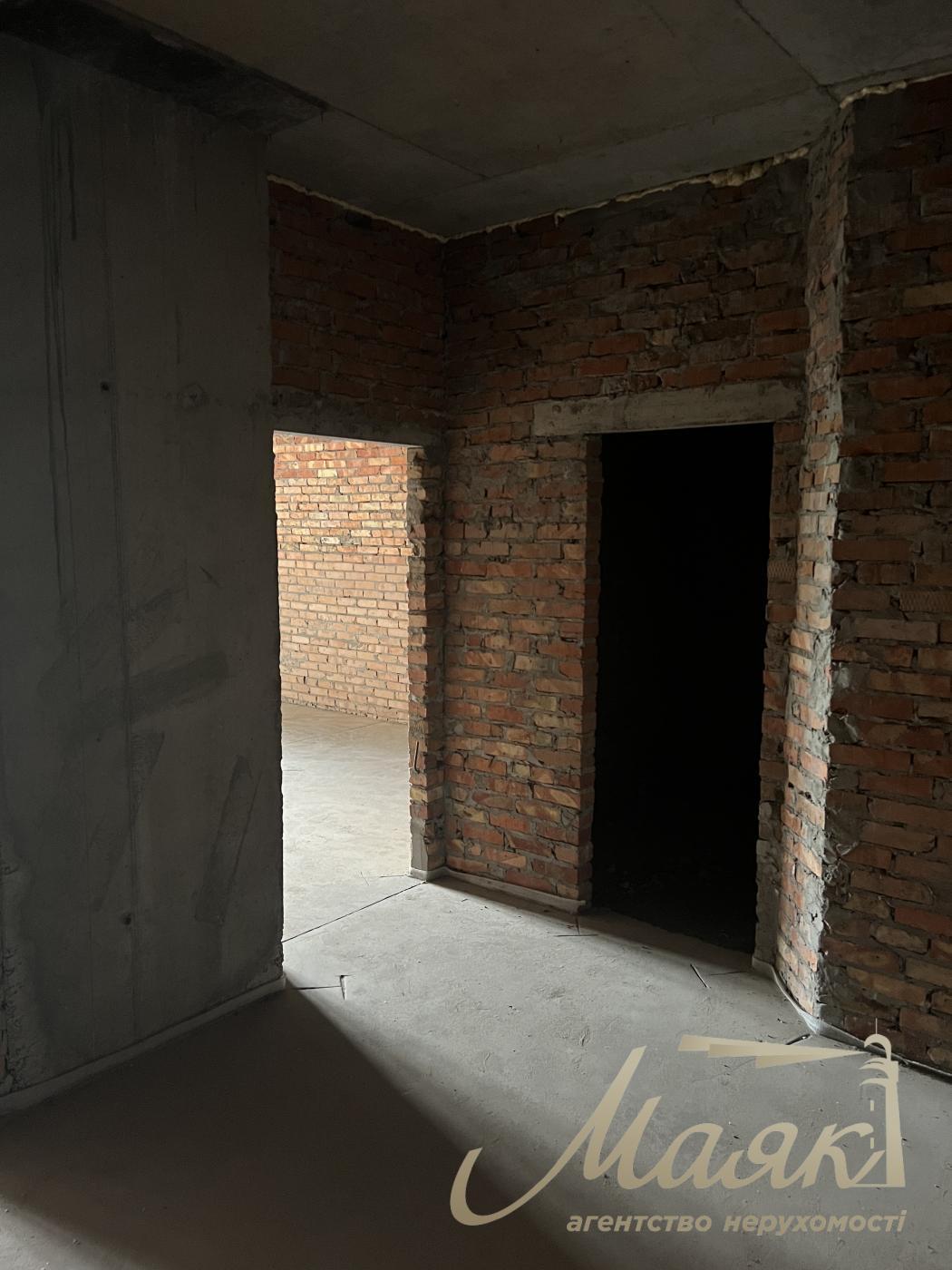 Продаж 2к квартири з терасою ЖК Delmar