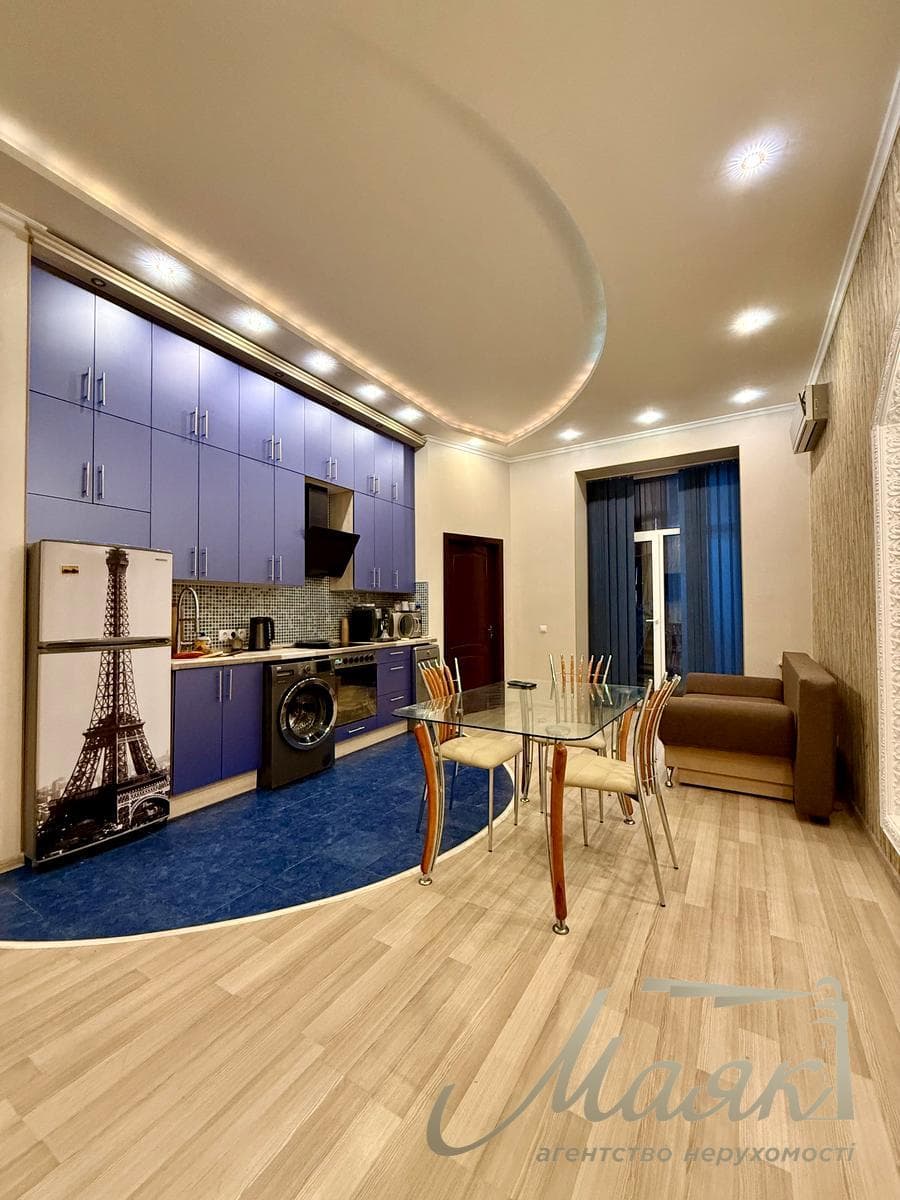 Оренда 3-кімнатної квартири площею 73 м² на вул. Саксаганського, 131-А, станція метро «Університет»