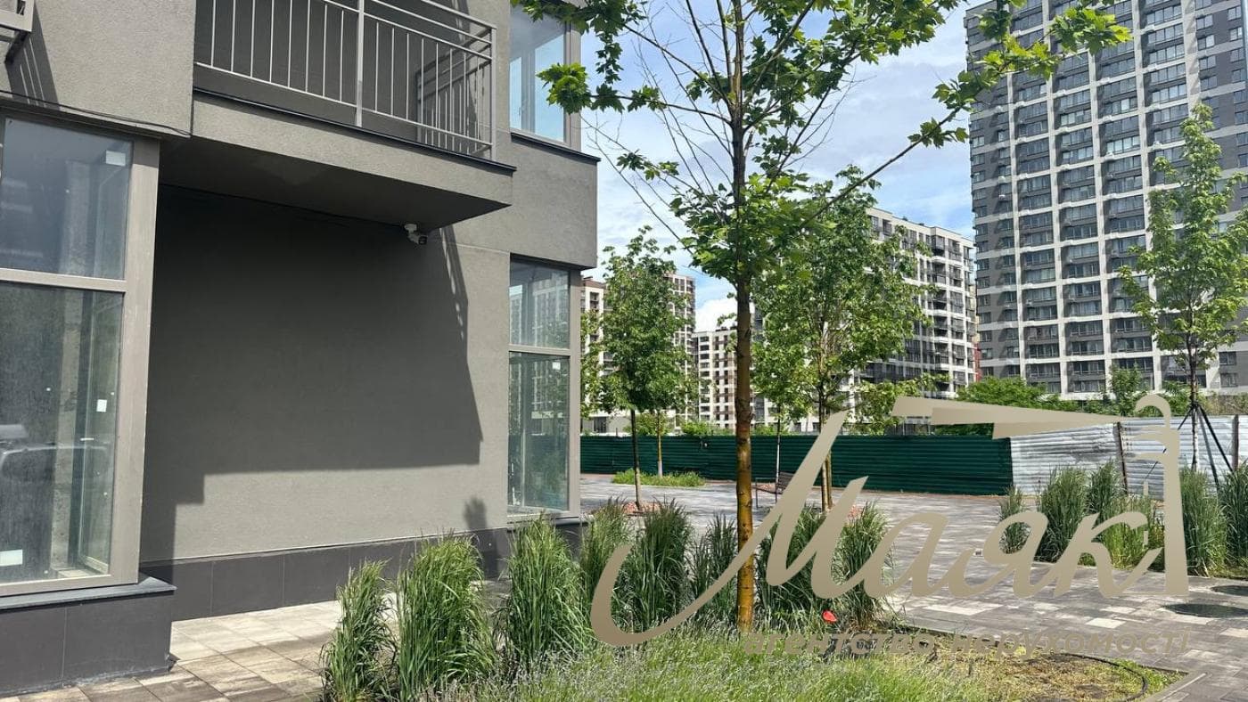 Оренда комерційного приміщення 99,1 м² в ЖК "Варшавський 2", вул. Крстерів, 14Б, Подільський район