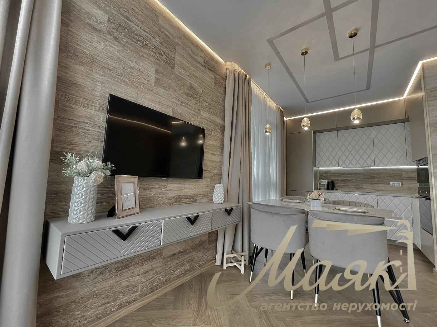 Аренда 3к квартира 86м2 Французский Квартал 2