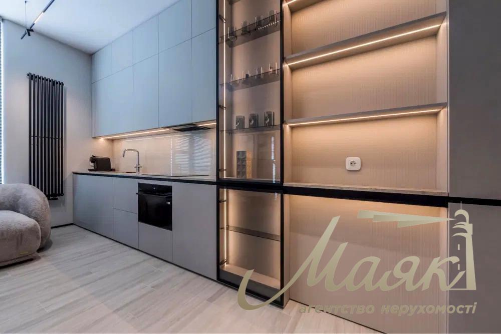Продажа 3-х комнатной квартиры в ЖК Новопечерские Липки