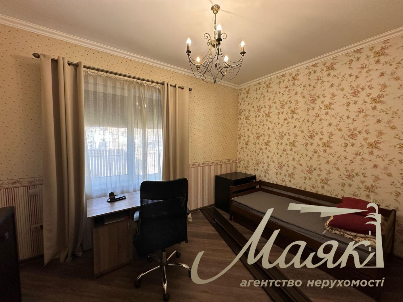 Продаж будинку з ремонтом у лісі Ірпеня. Район Адмірала