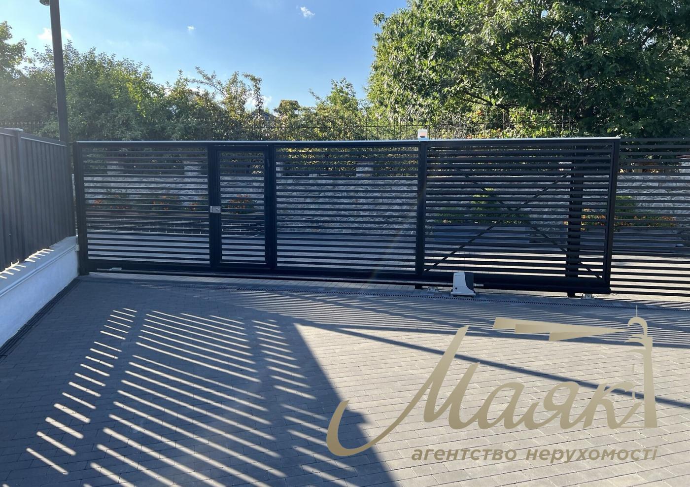 Продаж 1 поверхового будинку 400м2, Козин