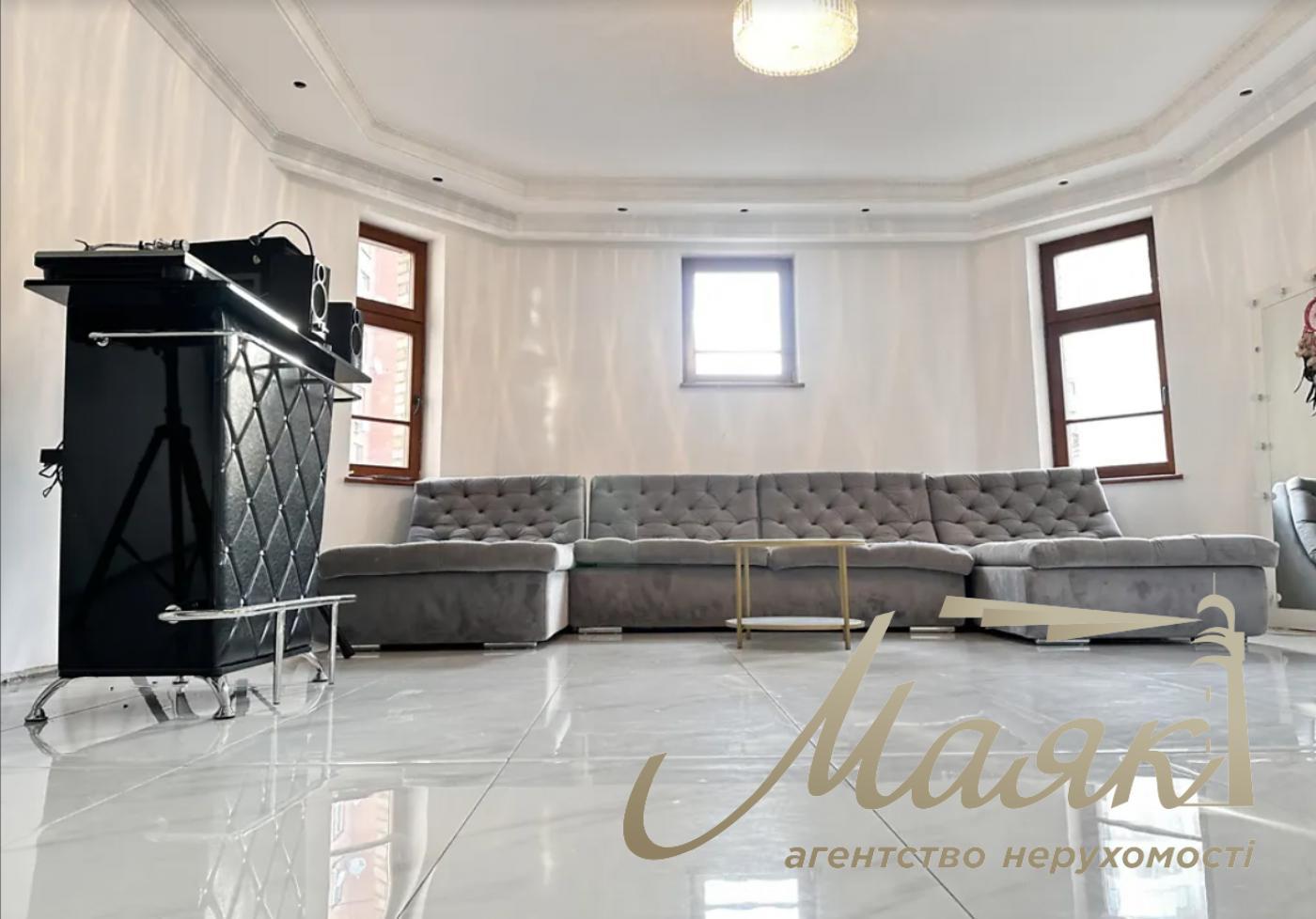 Продаж 2-кімнатної квартири вул. Павлівська, Солдатська Слобідка