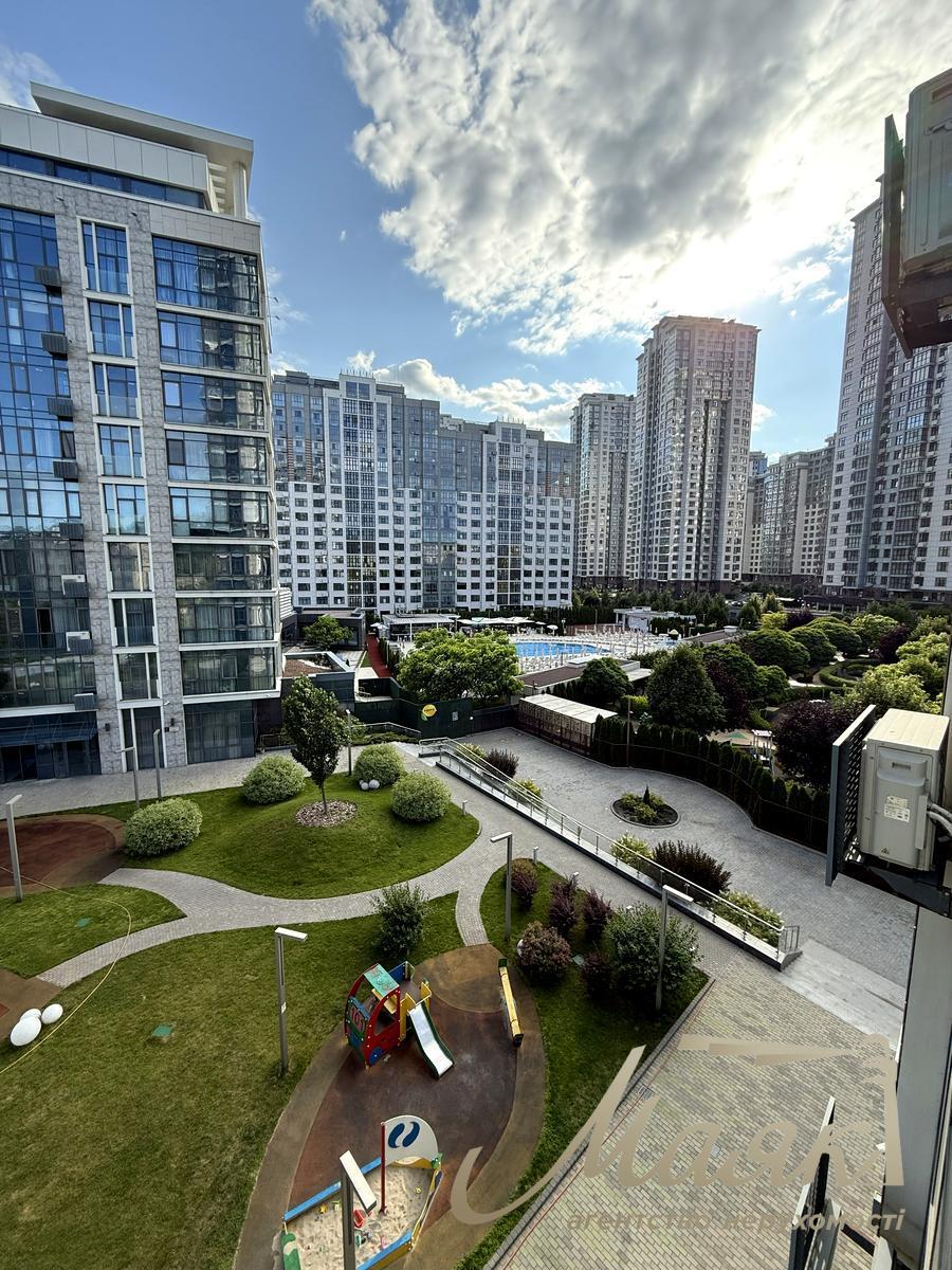 Аренда стильной евро-двушки в клубном доме «Новопечерские Липки» (52 м²) Андрея Верхогляда ул. (Михайла Драгомирова), 11-Б, Печерск