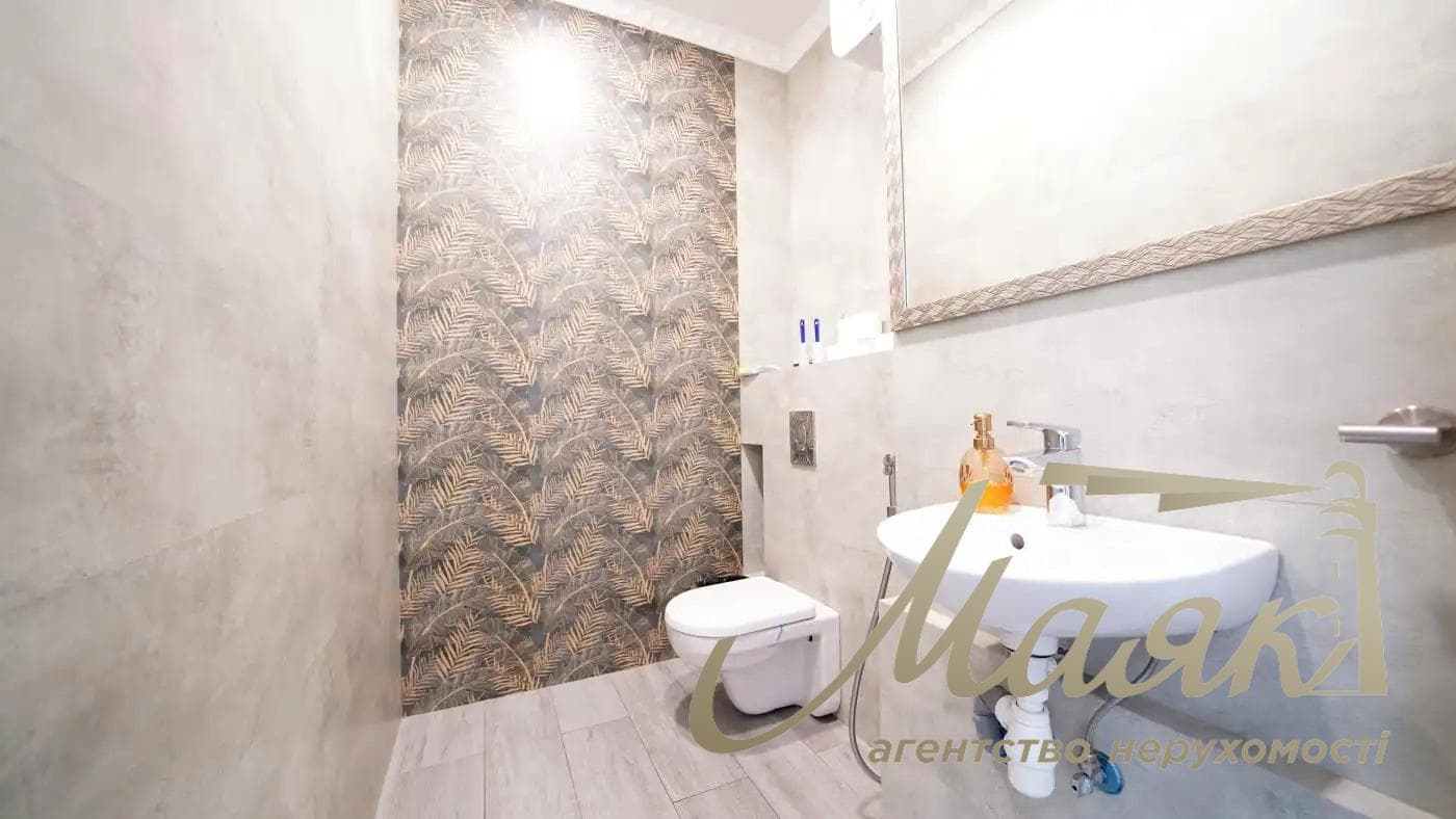 Оренда офісу (182 м²) на вул. Велика Васильківська, 72