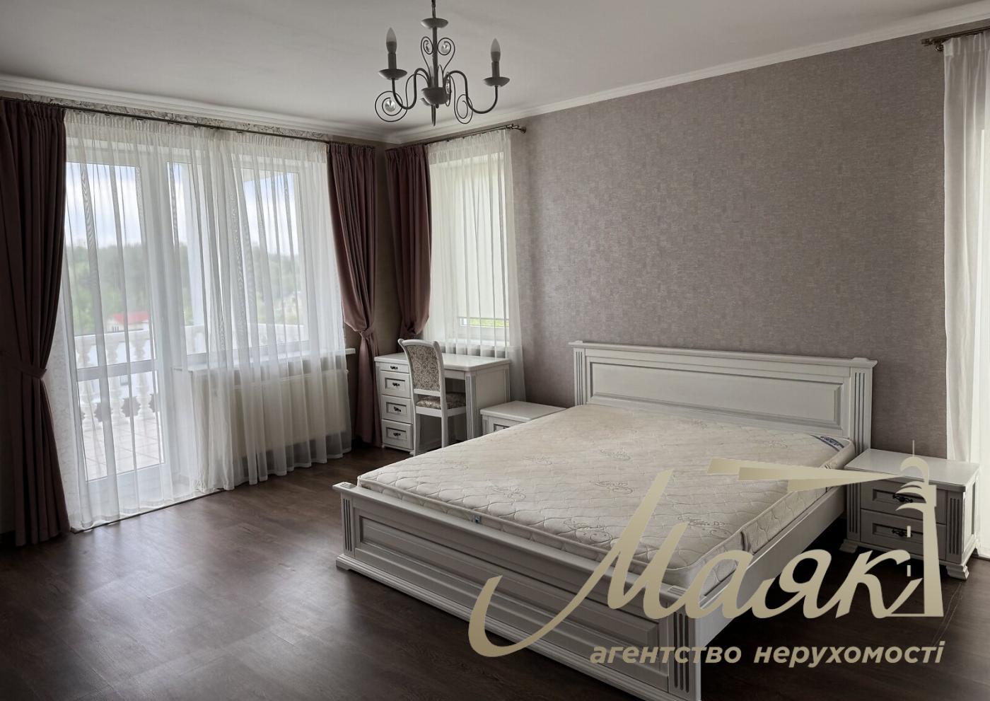 Оренда будинку 310м2 у селі Ходосівка