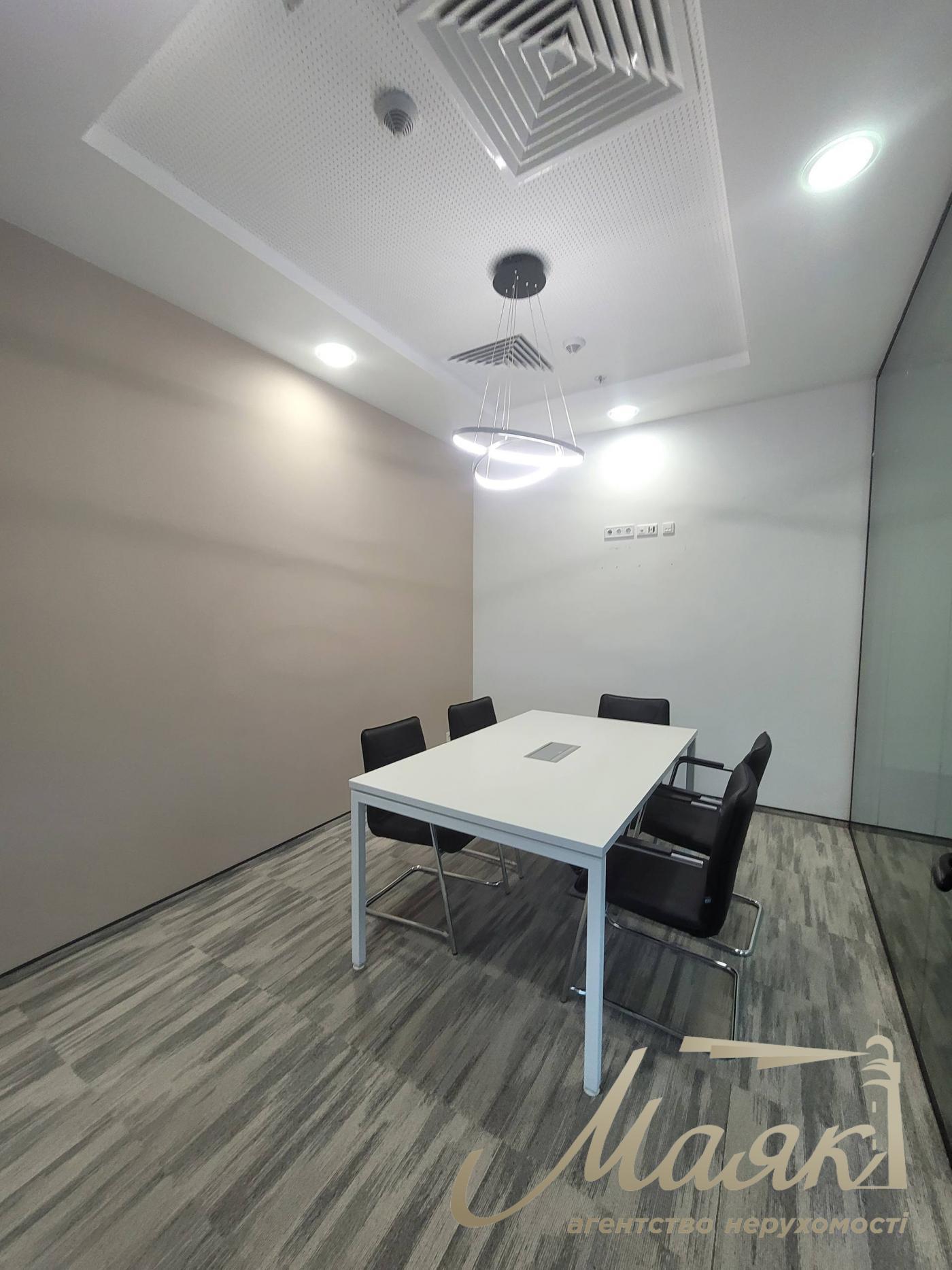 Аренда офиса 206м2 БЦ IQ ул. Болсуновская 13-15 , Печерский район