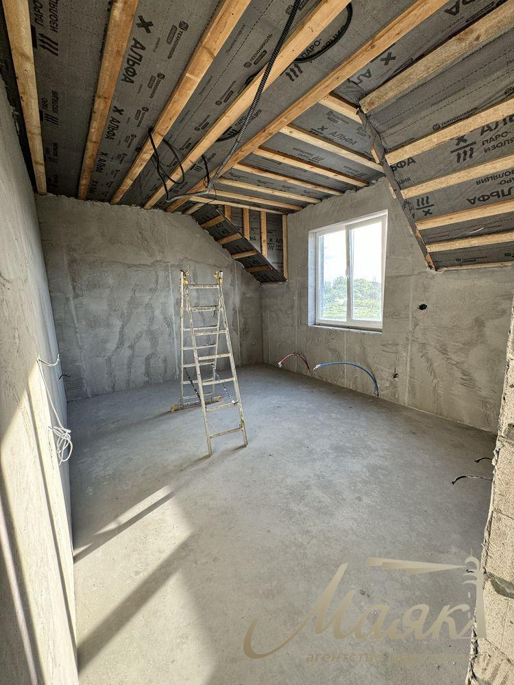 Продаж сучасного будинку з терасою та дизайн-проєктом у с. Погреби 126 м² + тераса 24 м²