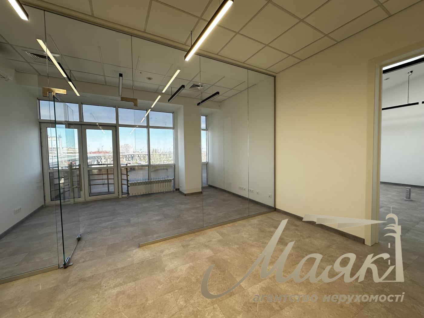 Office for rent with renovation 400m2, Verkhniy Val, Podol