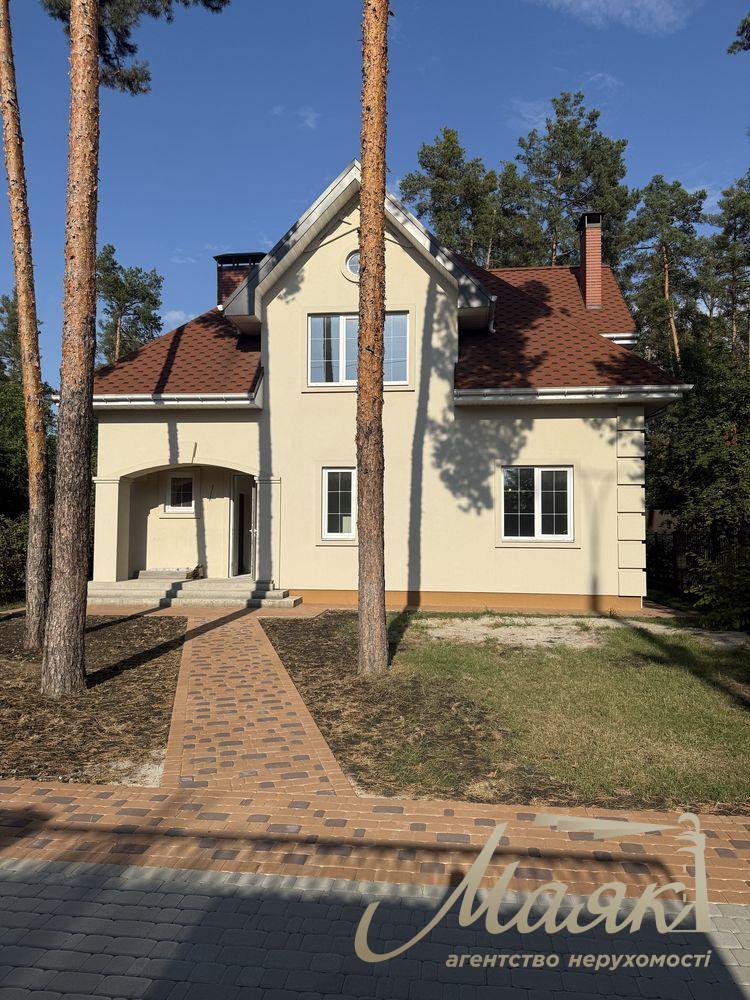 Продаж будинку в закритому КМ AlpenPark серед лісу