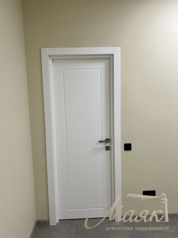 Office for rent 73m2 in Residential Complex Henesi House Podol