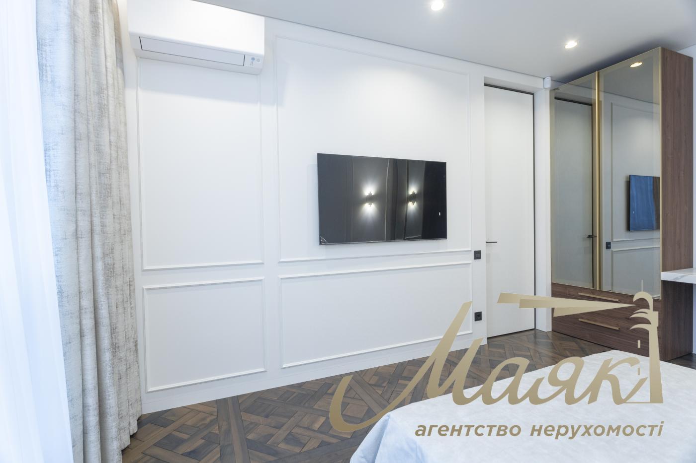 Продажа 2к квартиры 50м2, ЖК Французский квартал 2, ул. Джона Маккейна, Печерський район.