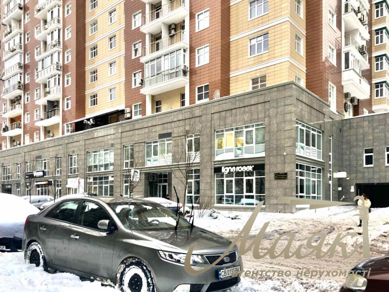 Продаж фасадного приміщення 105м2, Французький квартал 1, Печерськ, Академіка Філатова 2/1