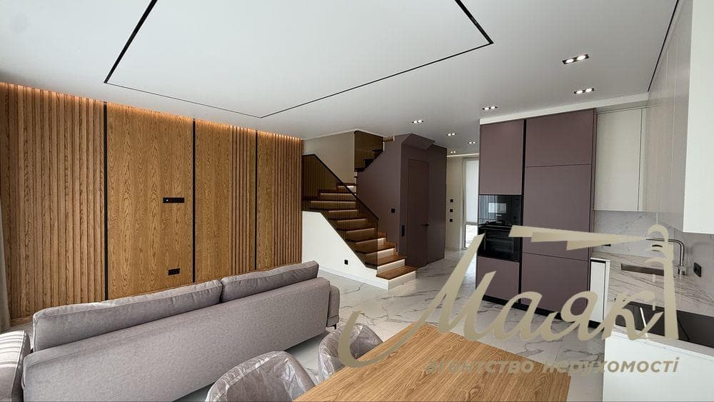 Rent / Townhouse / Self-contained / Osokorki