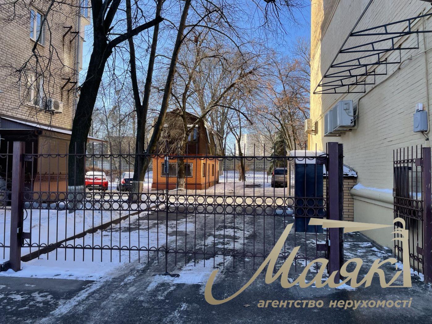 Sale of OSZ opposite the Slavy Park, Lavrskaya St., 8, 100 sq.m.