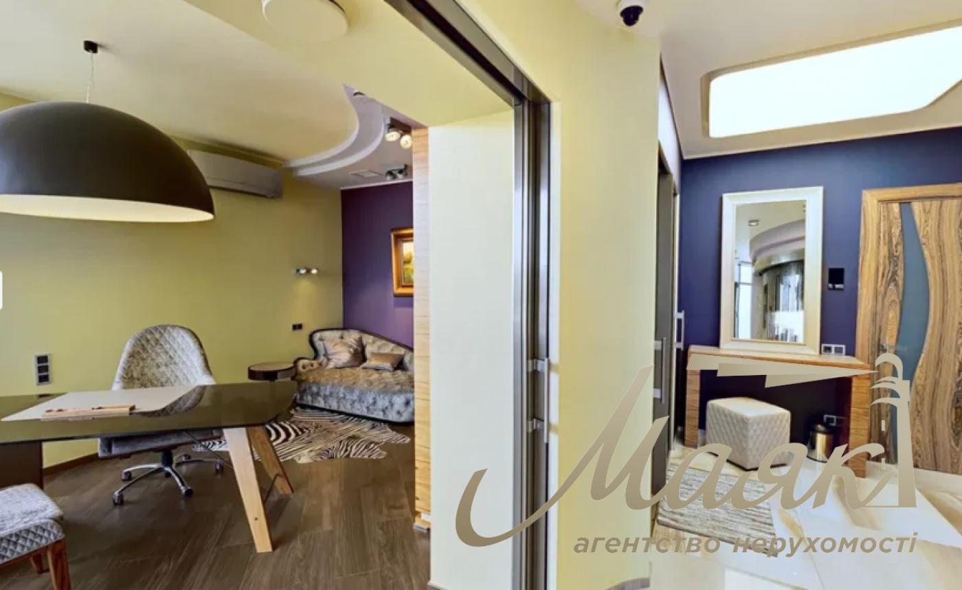 Rent 3k apartment in PecherSky Residential Complex