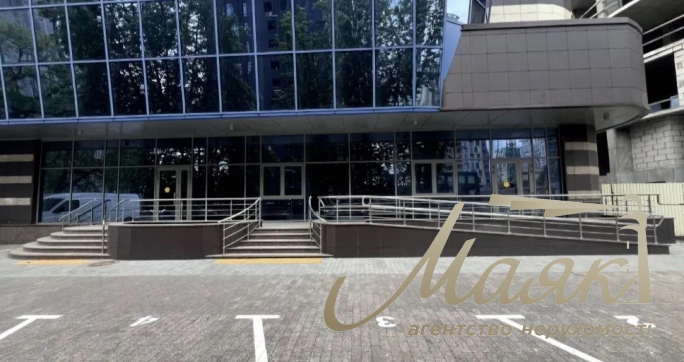 Оренда фасадного приміщення Престиж Хол, Печерськ