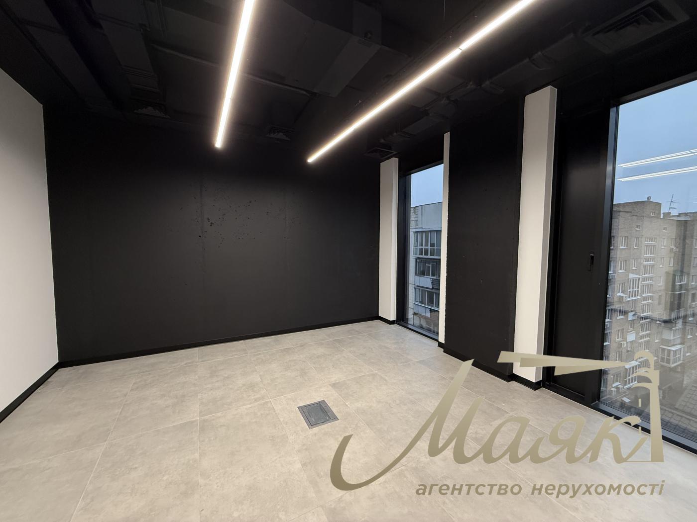 Office for rent 800 m2, BC Gloria Park, Goloseevo