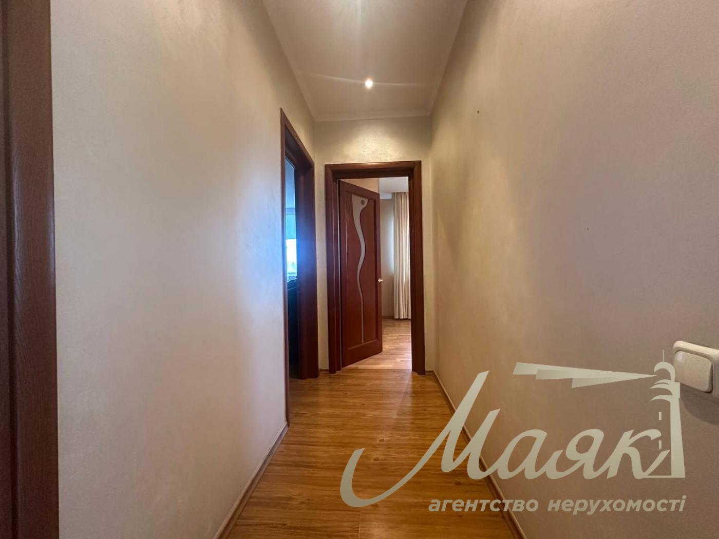 Оренда 3-х кімнатної квартири по вул.Степана Руданського 4-6,метро Сирець.