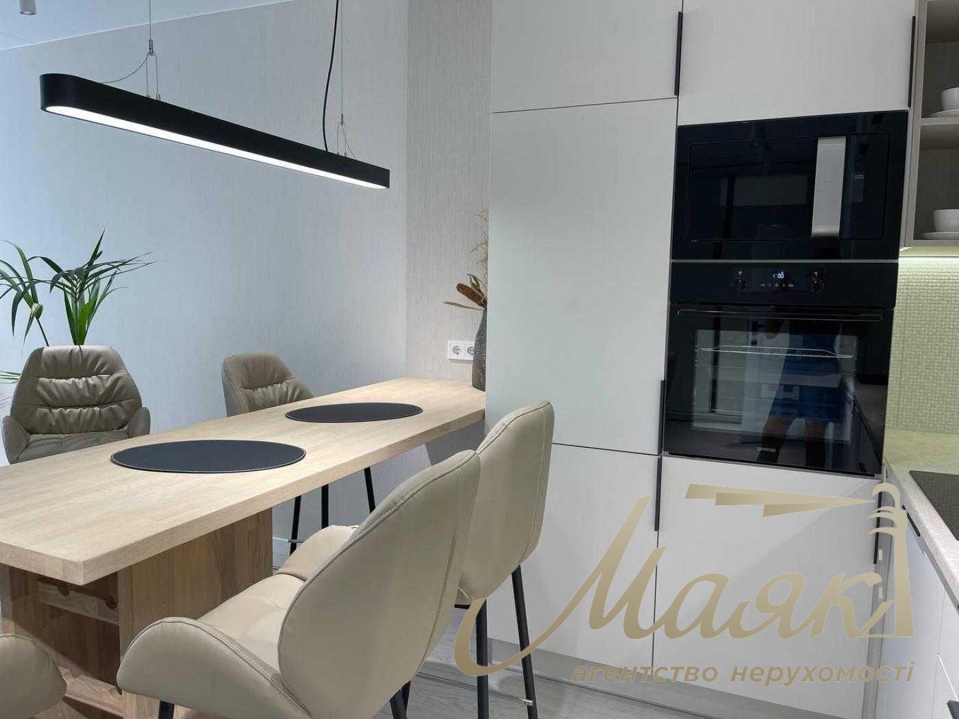 Продажа 2-комнатной квартиры 68м2 с авторским дизайном в ЖК «Новопечерская Вежа» , ул. Михайла Бойчука/Киквидзе, Печерский ремонт, Центр