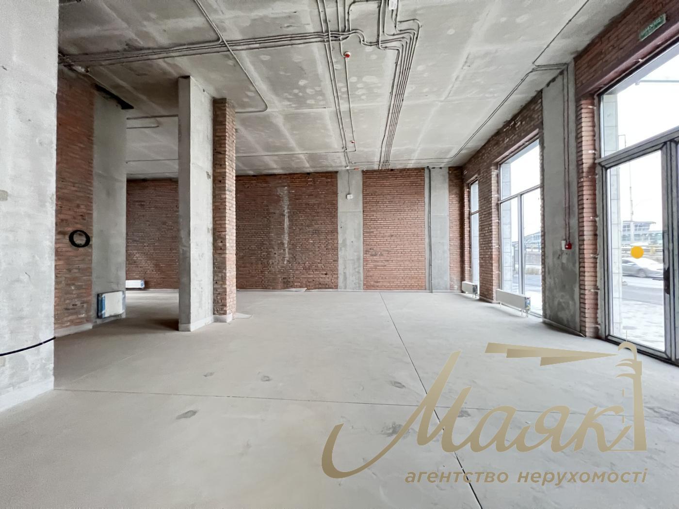 Rent of facade premises 130 m2, club house Illinsky House.