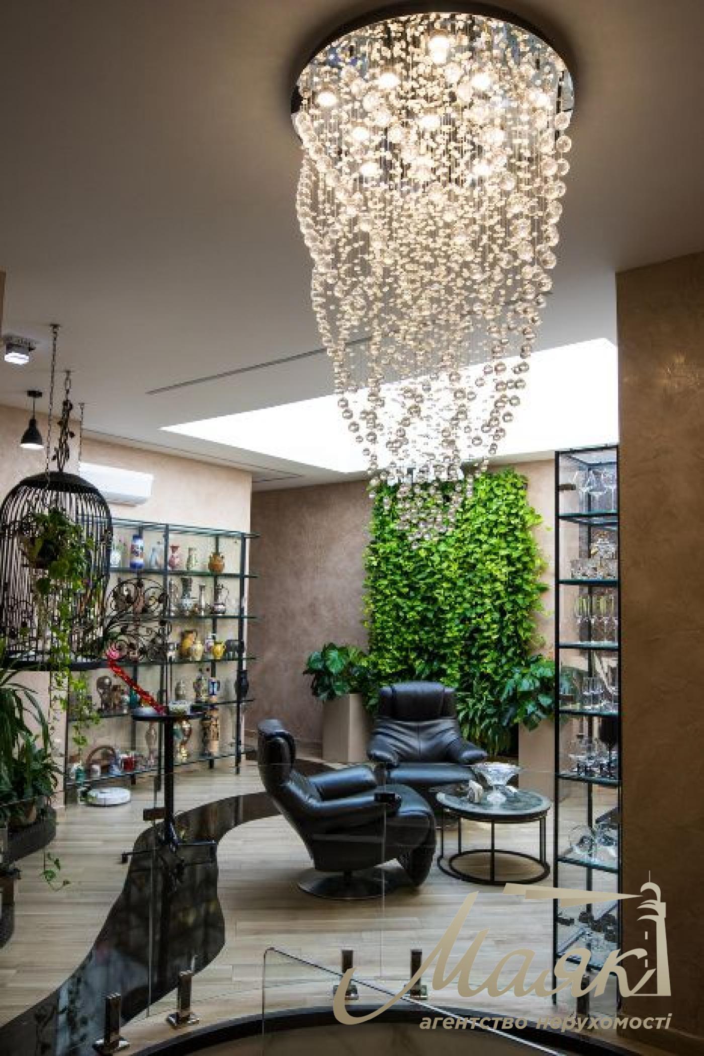 Sale of a penthouse with a view and a terrace of 416 m2 on Dneprovskaya Embankment, Osokorki