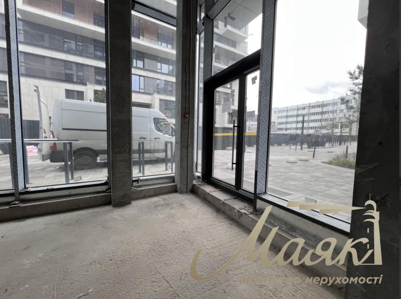 Продаж фасадного приміщення площею 96,5 м², ЖК Unit Home