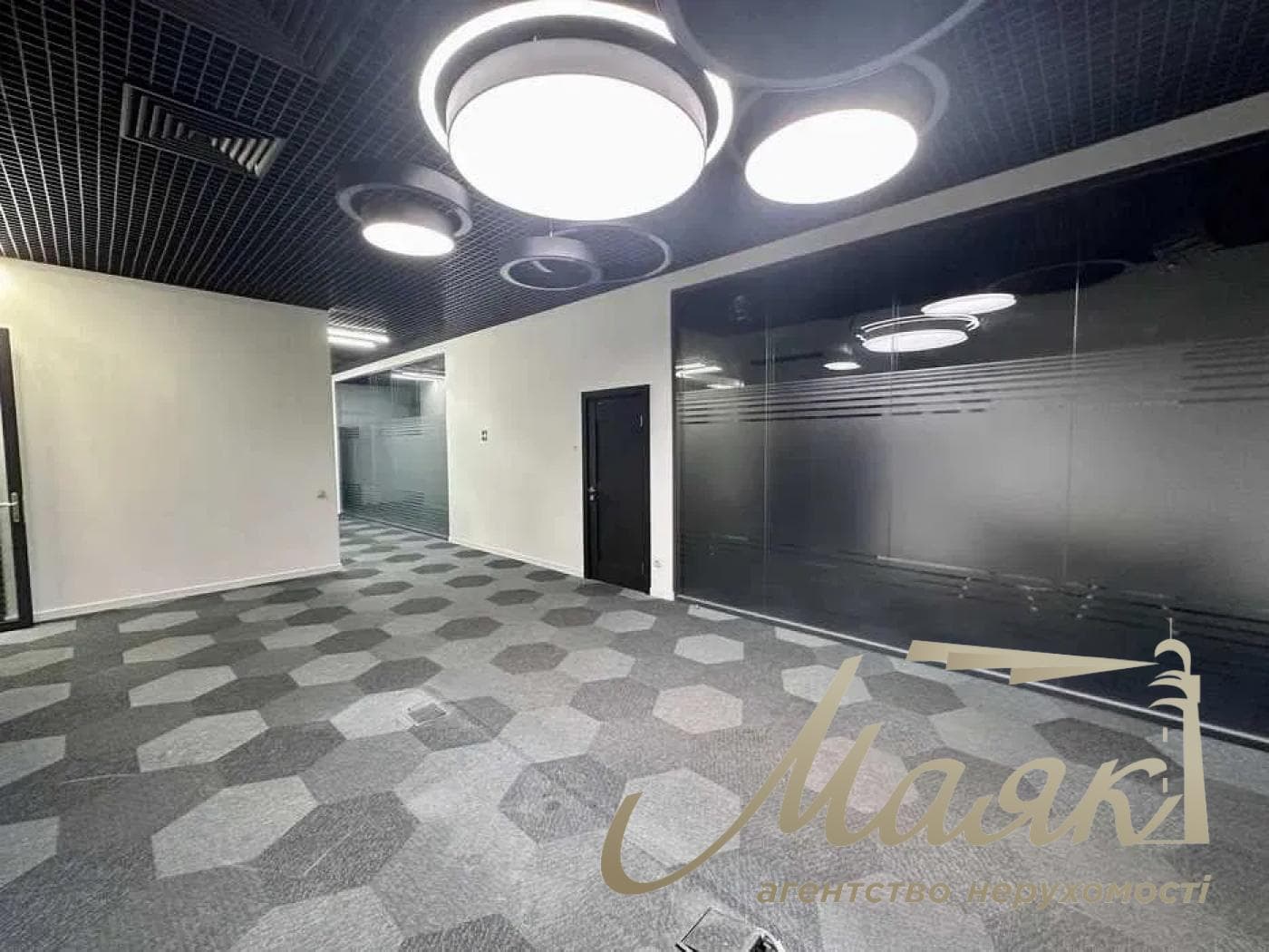 Аренда офиса 1 220м2 в БЦ по ул.Лаврская, Печерский район.